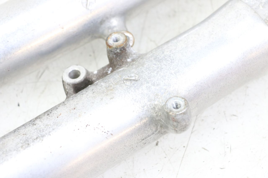 photo de FOURREAU FOURCHE HONDA VT C2 SHADOW 750 (1997 - 2001) - Gros plan technique