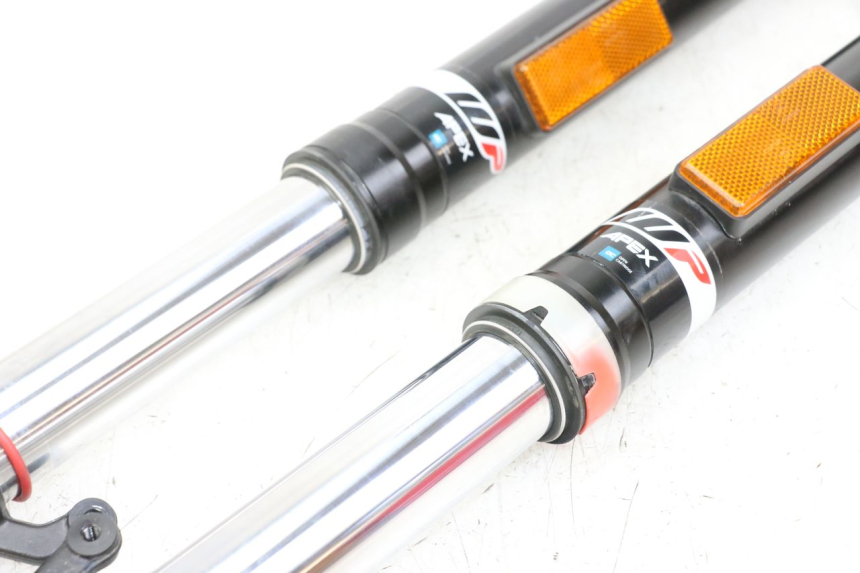 photo de FOURREAU FOURCHE HUSQVARNA SVARTPILEN 401 (2018 - 2023) - Marquages et références