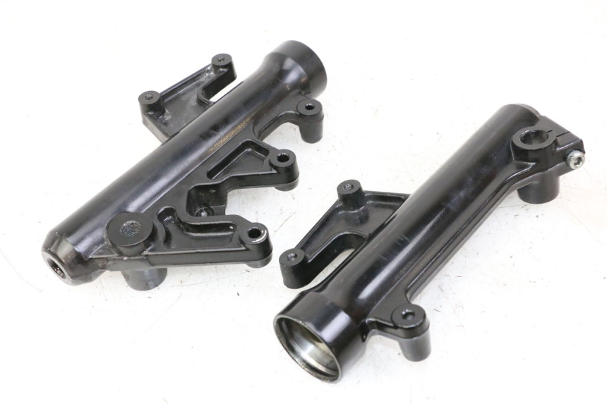 photo de FOURREAU FOURCHE SYM JOYMAX 125 (2010 - 2017) - Vue principale