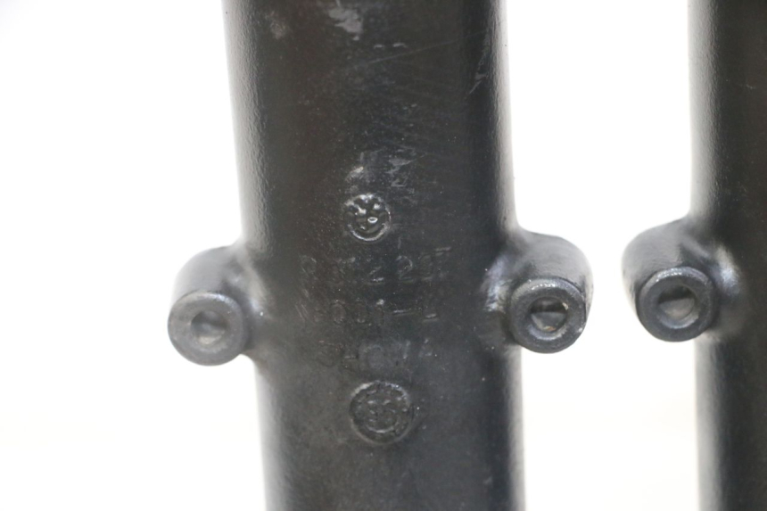 photo de FOURREAU FOURCHE BMW K 75 RT 750 (1989 - 1997) - Zoom état d’usage