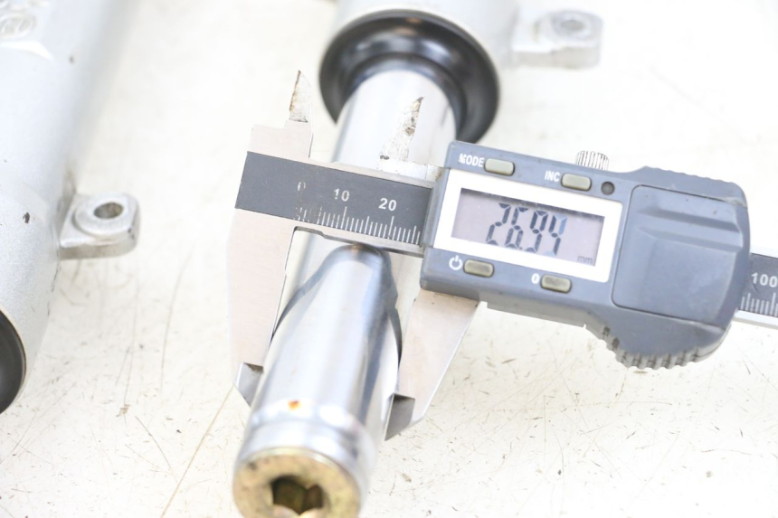 photo de FOURREAU FOURCHE PEUGEOT KISBEE 2T 50 (2018 - 2022) - Zoom état d’usage