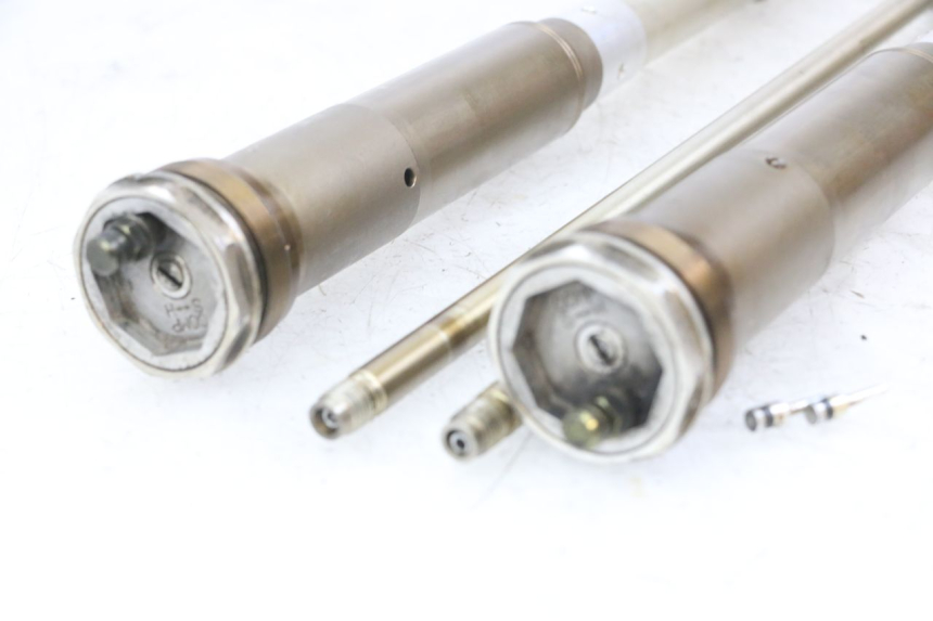 photo de FOURREAU FOURCHE KAWASAKI KX F KXF 450 (2009 - 2011) - Points de fixation