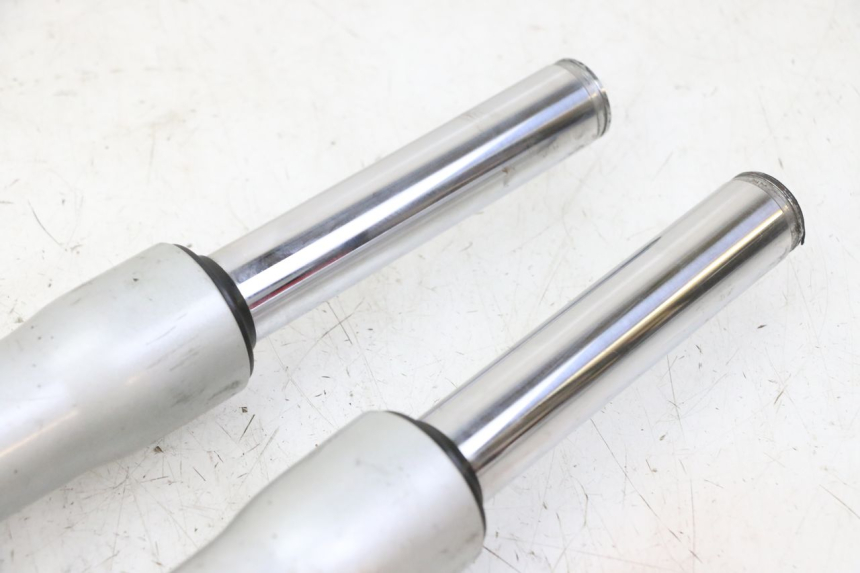 photo de FOURREAU FOURCHE PIAGGIO LIBERTY 125 (1998 - 2008) - Autre angle de vue