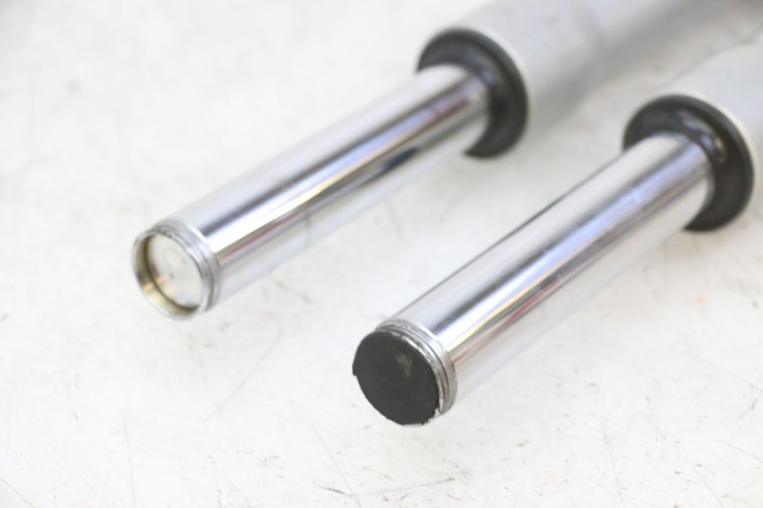 photo de FOURREAU FOURCHE PIAGGIO LIBERTY 125 (1998 - 2008) - Points de fixation