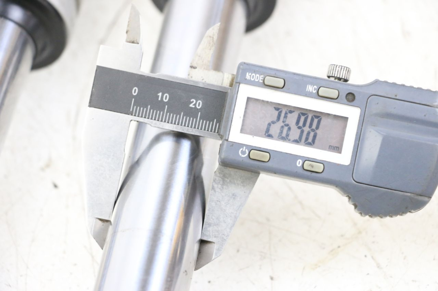 photo de FOURREAU FOURCHE SYM MIO 50 (2011 - 2017) - Détail de la pièce