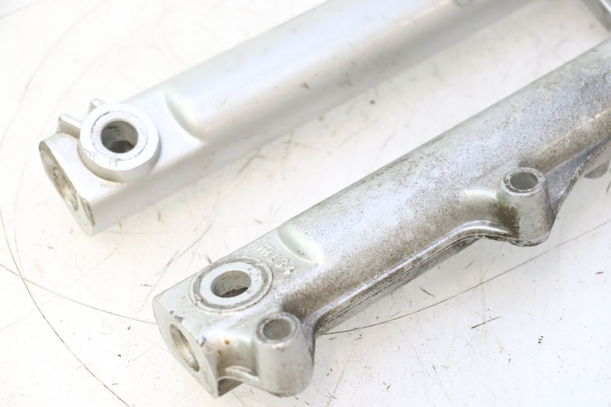 photo de FOURREAU FOURCHE SYM MIO 50 (2005 - 2010) - Zoom qualité