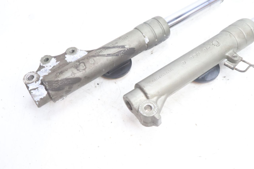 photo de FOURREAU FOURCHE YAMAHA NEO'S NEOS 2T 50 (1998 - 2007) - Détails caractéristiques