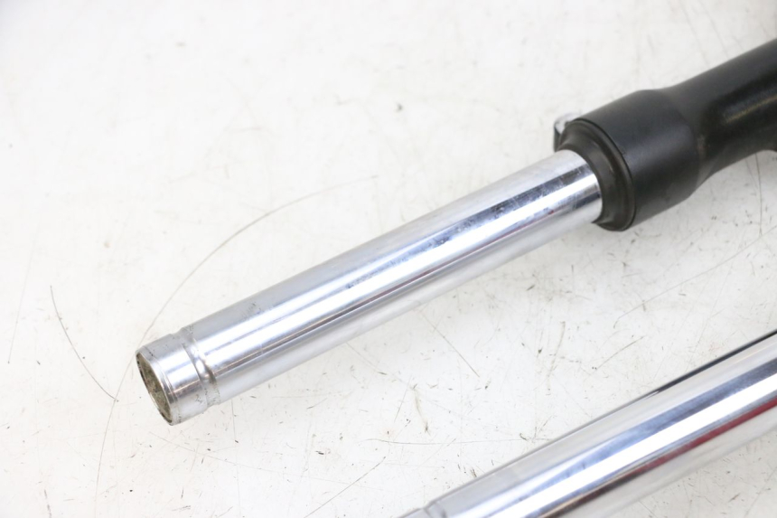 photo de FOURREAU FOURCHE PIAGGIO NEW TYPHOON 50 (2018 - 2021) - Marquages et références