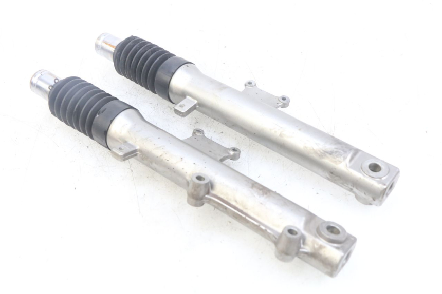 photo de FOURREAU FOURCHE SYM ORBIT 2 4T 50 (2008 - 2017) - Points de fixation