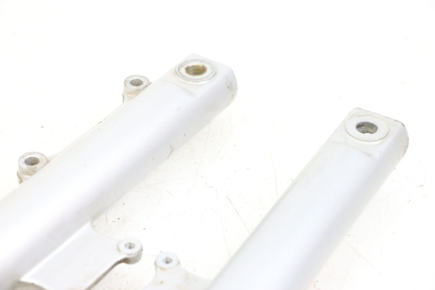 photo de Fork tube SYM ORBIT 50 (2008 - 2010) - Points de fixation