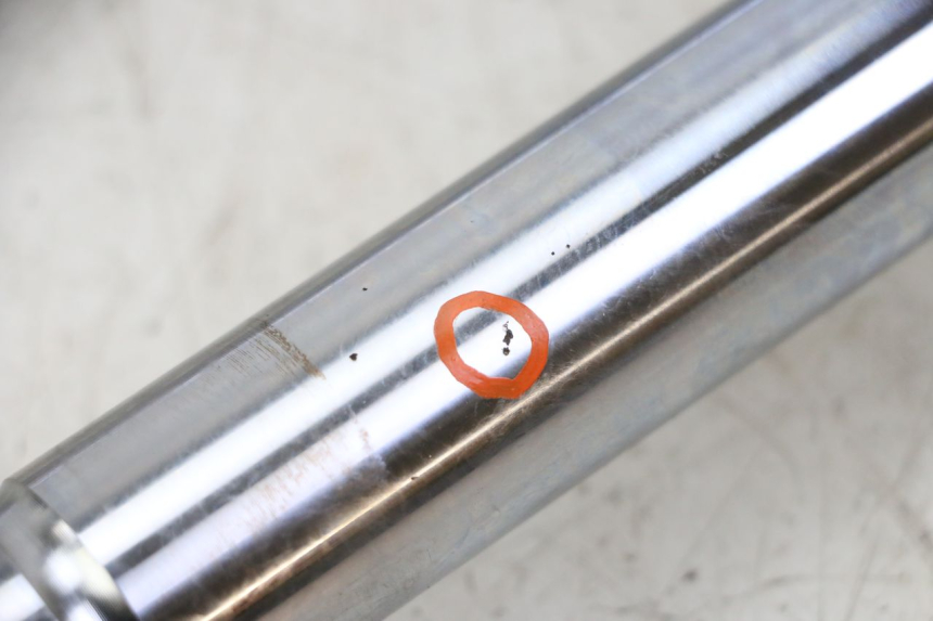 photo de FOURREAU FOURCHE HONDA PCX (JF57/JF64) 125 (2014 - 2018) - Détail de la pièce