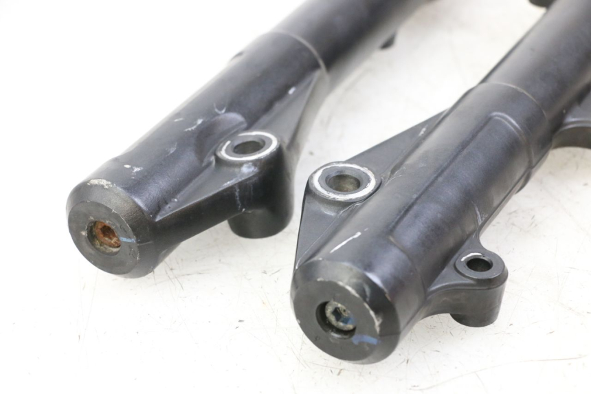 photo de FOURREAU FOURCHE HONDA PCX (JF57/JF64) 125 (2014 - 2018) - Détails caractéristiques