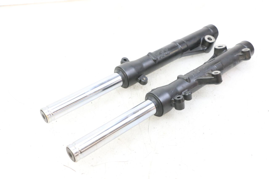 photo de FOURREAU FOURCHE HONDA PCX (JF57/JF64) 125 (2014 - 2018) - Autre angle de vue