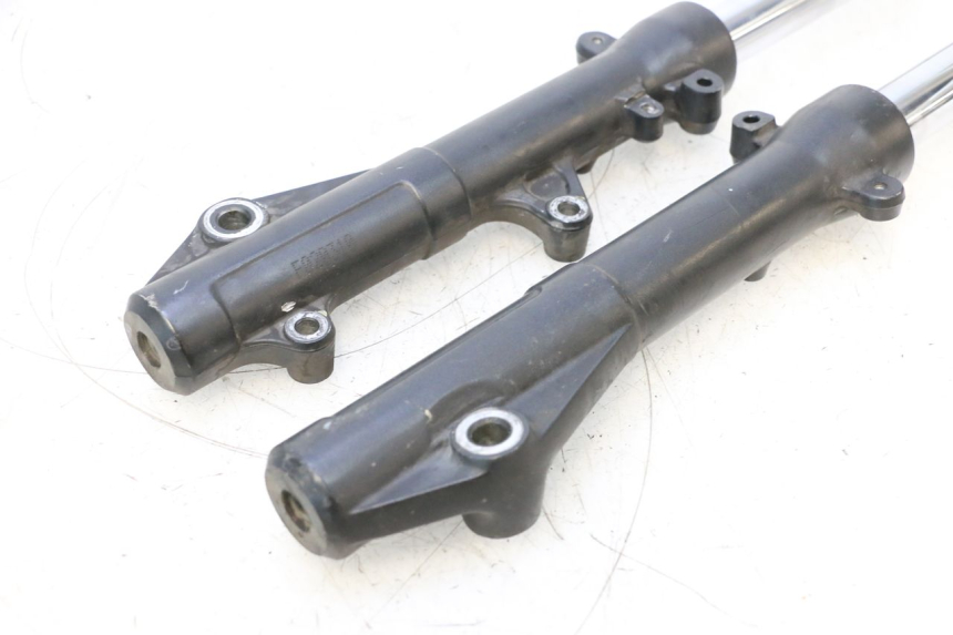 photo de FOURREAU FOURCHE HONDA PCX (JF57/JF64) 125 (2014 - 2018) - Marquages et références
