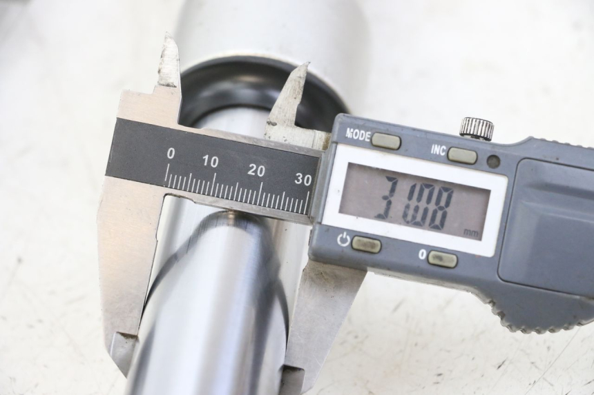 photo de FOURREAU FOURCHE PIAGGIO LIBERTY IGET 4T 50 (2021 - 2025) - Détail de la pièce