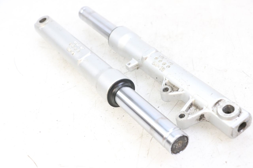 photo de FOURREAU FOURCHE PIAGGIO LIBERTY IGET 4T 50 (2021 - 2025) - Autre angle de vue