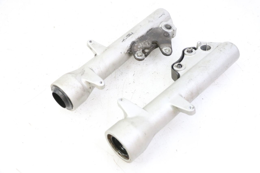 photo de FOURREAU FOURCHE PIAGGIO X8 125 (2004 - 2007) - Autre angle de vue