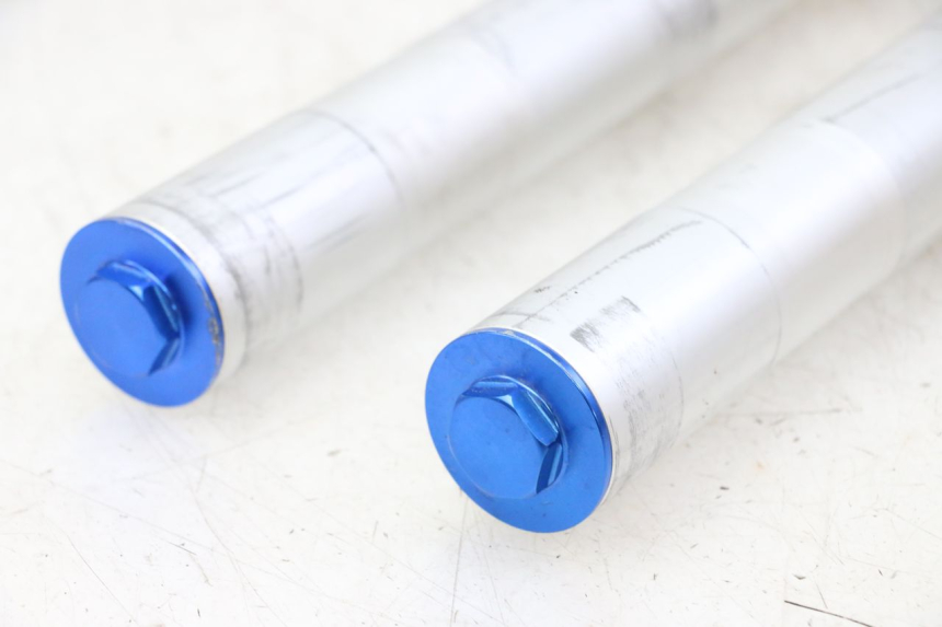 photo de FOURREAU FOURCHE APOLLO RFZ 125 - État de surface