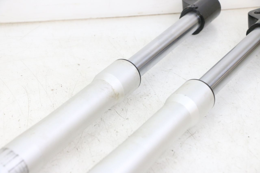 photo de FOURREAU FOURCHE APOLLO RFZ 125 - Marquages et références