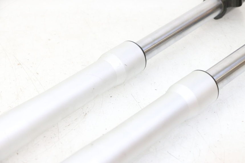 photo de FOURREAU FOURCHE APOLLO RFZ 125 - État de surface