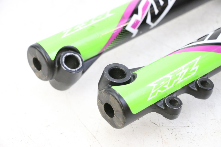 photo de FOURREAU FOURCHE APOLLO RFZ 125 - Détails caractéristiques