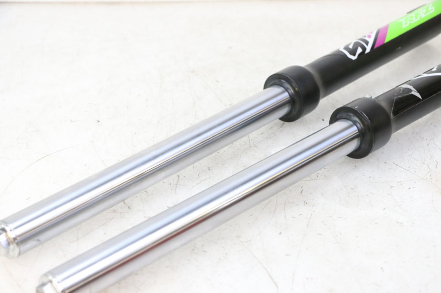 photo de FOURREAU FOURCHE APOLLO RFZ 125 - État de surface