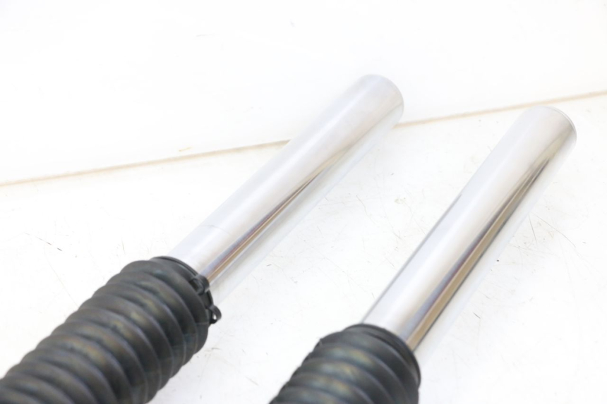 photo de FOURREAU FOURCHE ROYAL ENFIELD SCRAM 411 (2022 - 2024) - Pièce contrôlée