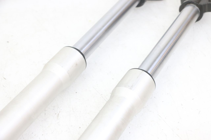 photo de FOURREAU FOURCHE APOLLO RXF 125 - Points de fixation