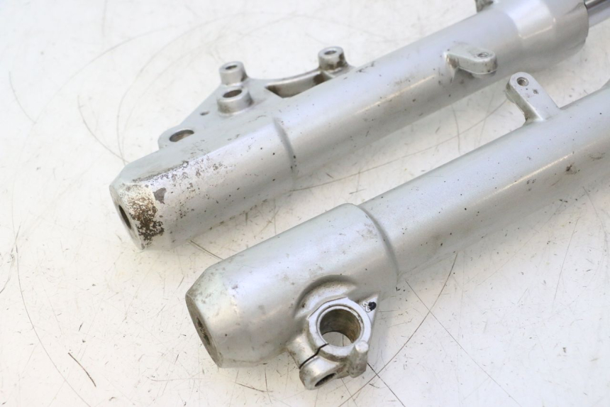 photo de FOURREAU FOURCHE PEUGEOT SATELIS 125 (2013 - 2018) - Zoom composants