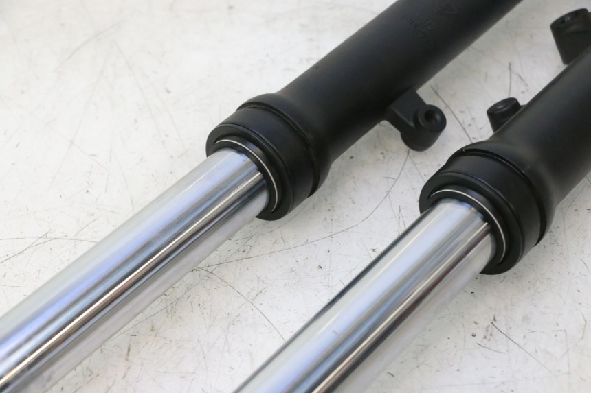 photo de FOURREAU FOURCHE MASH SEVENTY FIVE 125 (2013 - 2021) - Points de fixation
