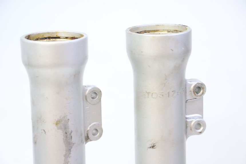 photo de FOURREAU FOURCHE TRIUMPH SPRINT 900 (1995 - 1998) - Zoom état d’usage