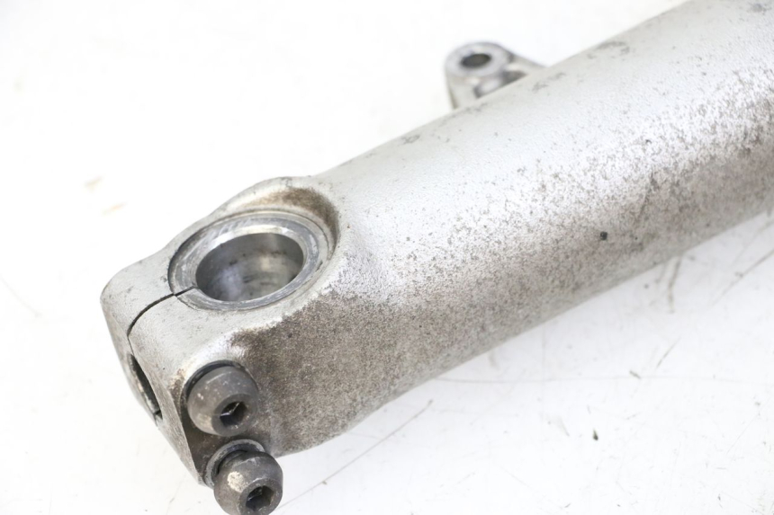 photo de FOURREAU FOURCHE HONDA ST PAN EUROPEAN 1300 (2002 - 2013) - Points de fixation