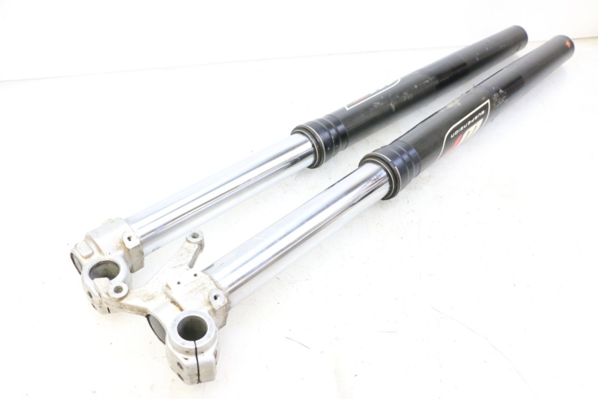 photo de FOURREAU FOURCHE KTM SUPERENDURO R 950 (2005 - 2009) - Focus structure