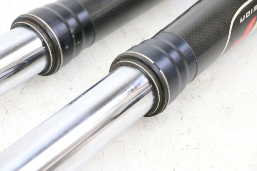 photo de FOURREAU FOURCHE KTM SUPERENDURO R 950 (2005 - 2009) - Angle alternatif