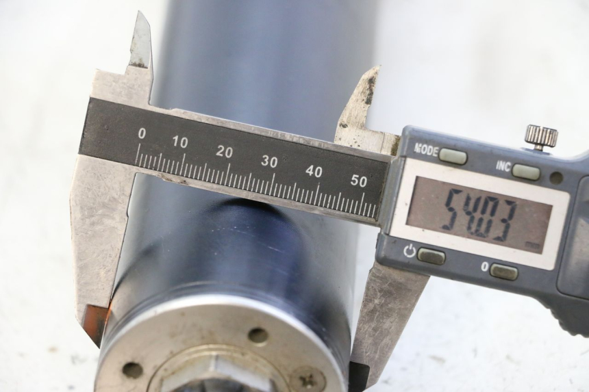 photo de FOURREAU FOURCHE KTM SUPERENDURO R 950 (2005 - 2009) - Zoom état d’usage