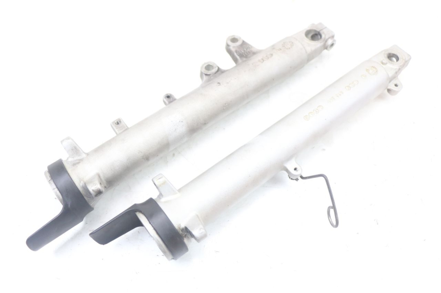 photo de FOURREAU FOURCHE SUZUKI GS F 500 (2004 - 2007) - Zoom état d’usage