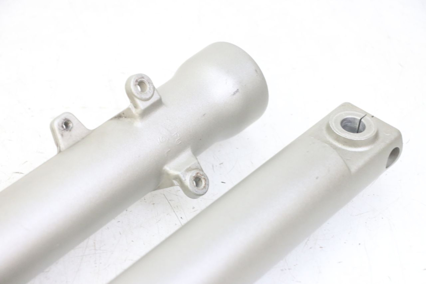 photo de FOURREAU FOURCHE YAMAHA TDR DELTABOX 125 (1997 - 2003) - Zoom état d’usage