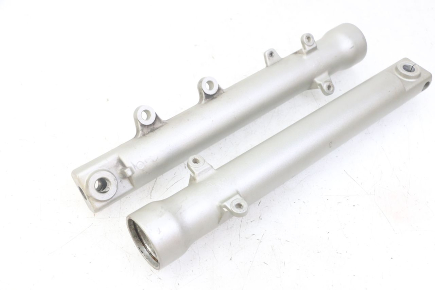 photo de FOURREAU FOURCHE YAMAHA TDR DELTABOX 125 (1997 - 2003) - Autre angle de vue