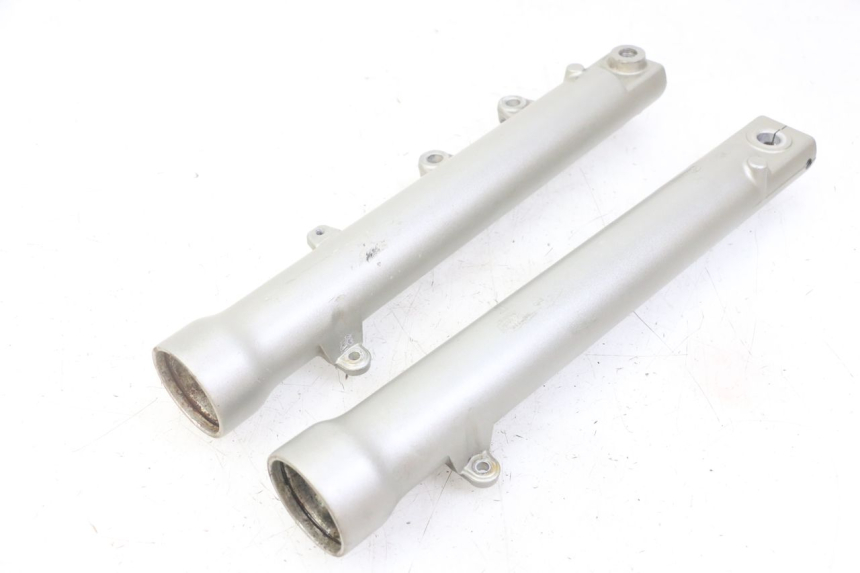 photo de FOURREAU FOURCHE YAMAHA TDR DELTABOX 125 (1997 - 2003) - Gros plan technique