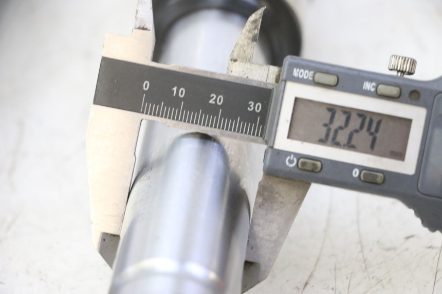 photo de FOURREAU FOURCHE PEUGEOT VIVACITY NEW 4T 50 (2008 - 2017) - Gros plan technique