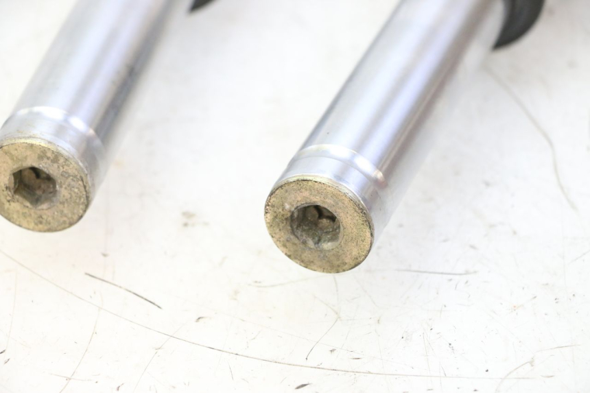 photo de FOURREAU FOURCHE PEUGEOT VIVACITY NEW 4T 50 (2008 - 2017) - Points de fixation