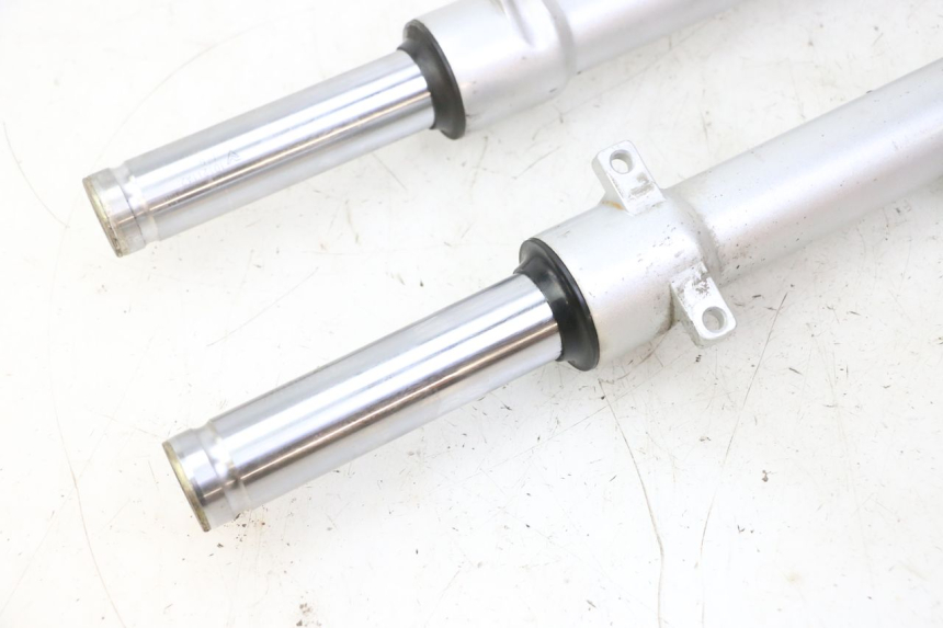 photo de FOURREAU FOURCHE PEUGEOT VIVACITY NEW 4T 50 (2008 - 2017) - Marquages et références