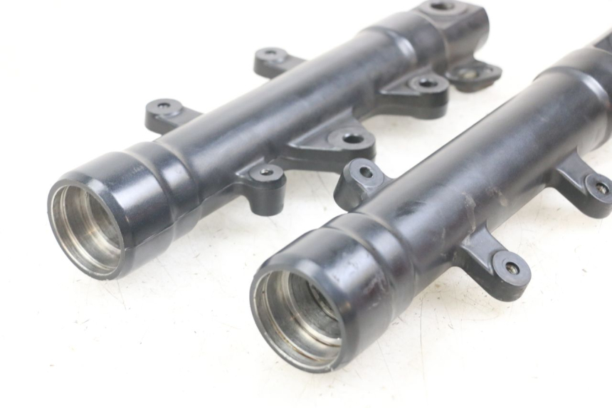 photo de FOURREAU FOURCHE YAMAHA XMAX X-MAX ABS 125 (2017 - 2020) - Gros plan technique