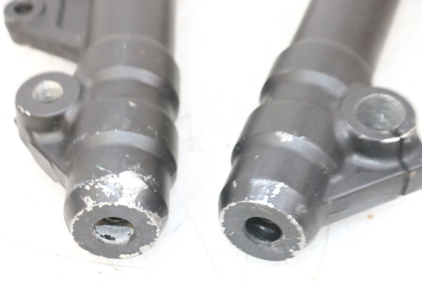 photo de FOURREAU FOURCHE YAMAHA X-MAX XMAX 125 (2010 - 2013) - Détail de la pièce
