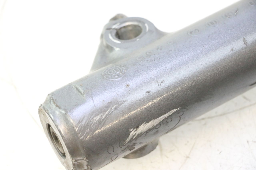 photo de FOURREAU FOURCHE YAMAHA XMAX X-MAX 125 (2006 - 2009) - Focus structure