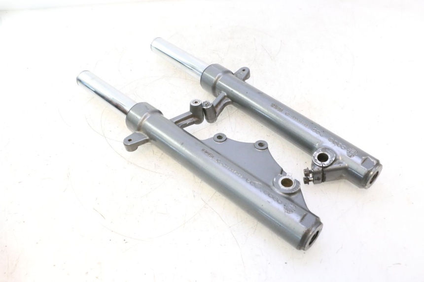 photo de FOURREAU FOURCHE YAMAHA XMAX X-MAX 125 (2006 - 2009) - Zoom composants