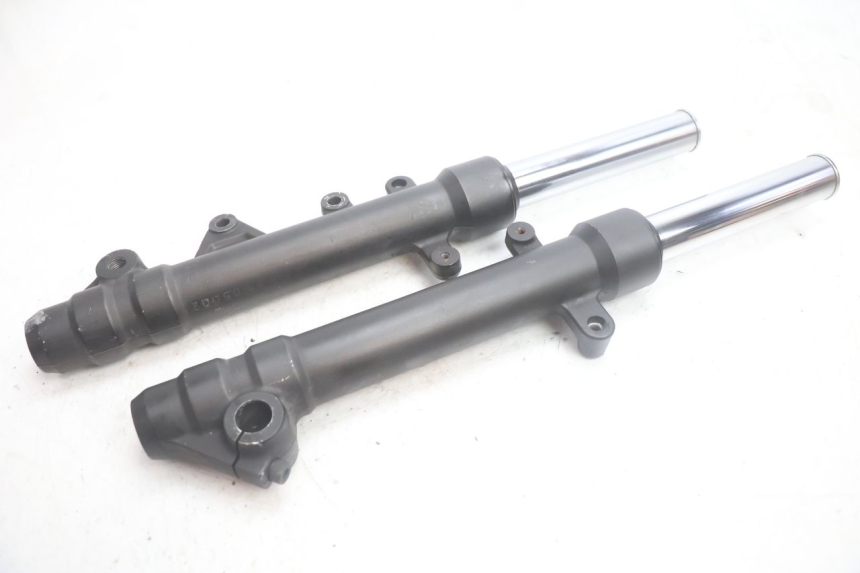 photo de FOURREAU FOURCHE YAMAHA X-MAX XMAX 125 (2010 - 2013) - Points de fixation