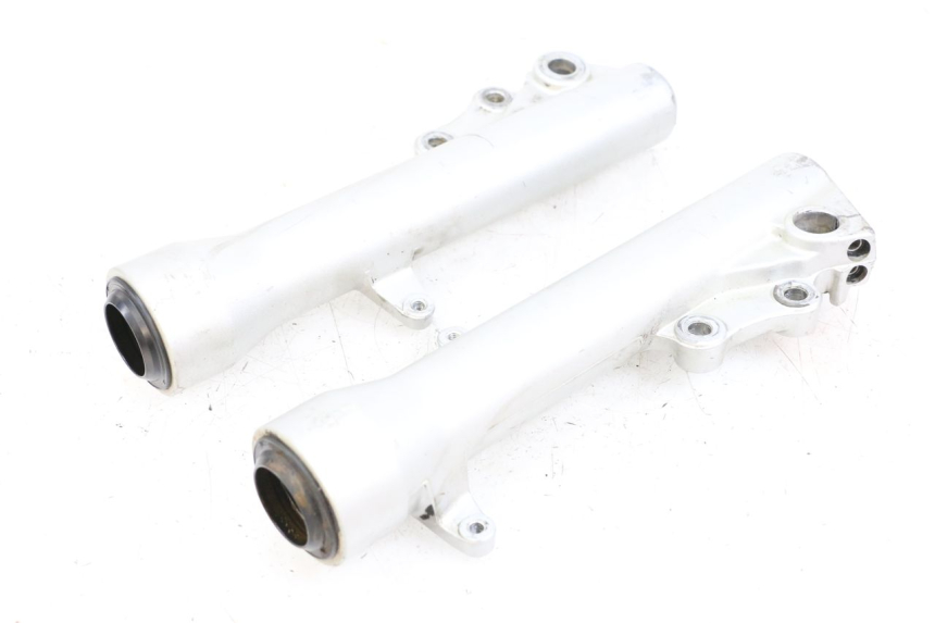 photo de FOURREAU FOURCHE PIAGGIO X9 125 (2000 - 2003) - Points de fixation