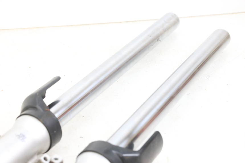 photo de FOURREAU FOURCHE KYMCO XCITING 250 (2006 - 2009) - Zoom composants