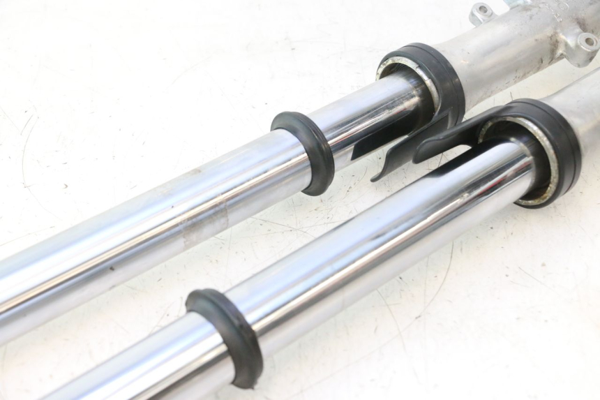 photo de FOURREAU FOURCHE YAMAHA XJR 1300 (1998 - 2002) - Vue d’ensemble